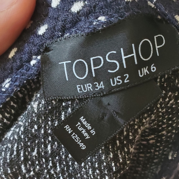 TOPSHOP NAVY BLUE POLKA MINI SKIRT WITH ACCENT ZIPPER - Picture 3 of 7